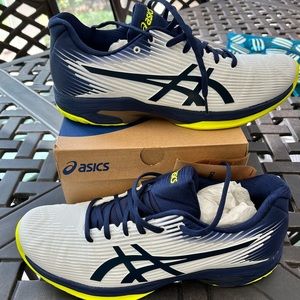 NWT Men’s ASICS Solution Speed FF size 10